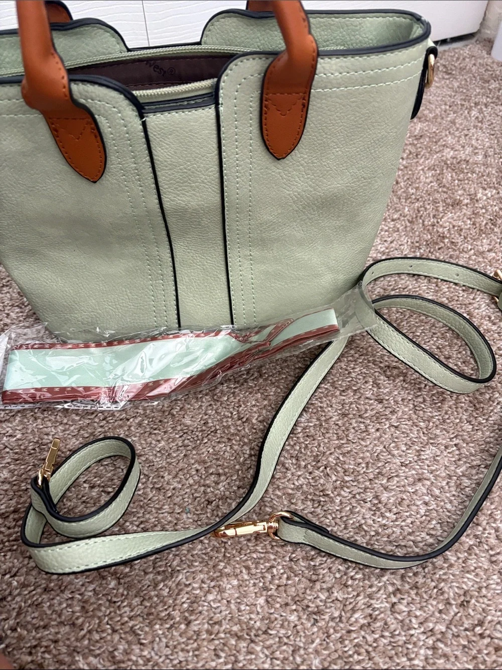 Women's Two-Tone Sage and Tan Leather Tote